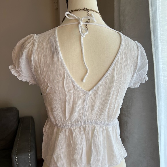 💥💥Hollister White Flutter Sleeve Peplum Blouse💥💥 - Picture 4 of 8